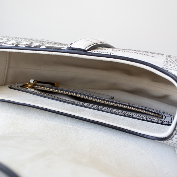 Rare Christian Dior 2024 Newspaper Print White Black Calfskin Saddle Bag - Picture 12 of 16